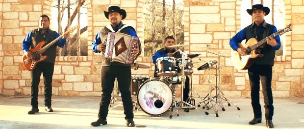 lospalominos-cuandoteenamoras-vid_620x264