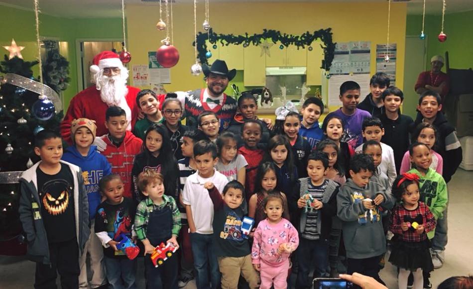 michaelsalgado-paramigentexmas2017