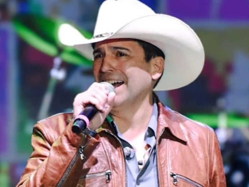 Bobby Pulido Receives Over 2,000 Quinceañera Invitations After Political Jab Goes&nbsp;Viral