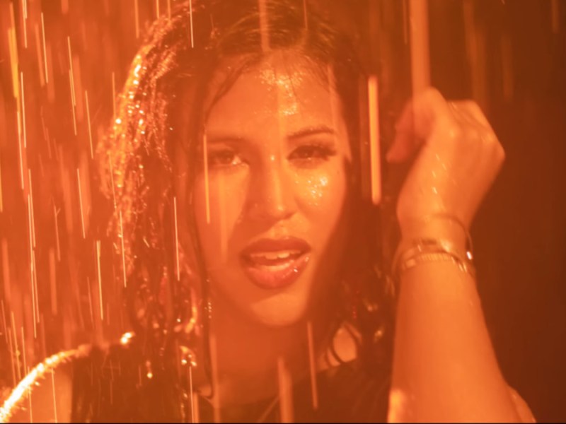 Gabriella Martinez Premieres ‘Yo No Te Perdí’ Music Video During Latin Grammy&nbsp;Week