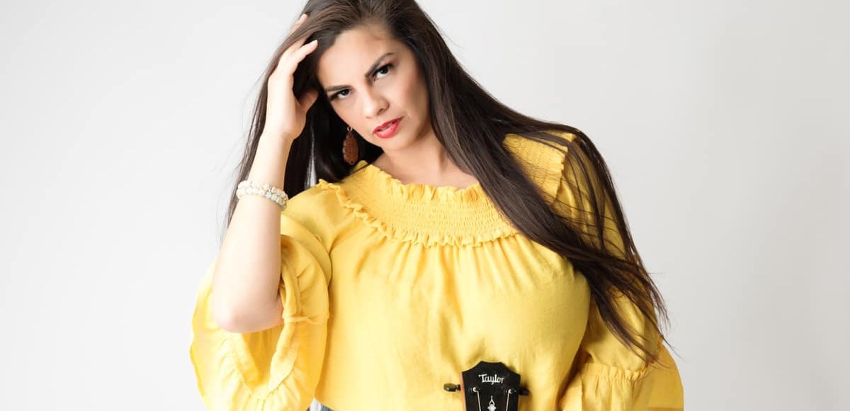 Lizz Garza, Lizz Y Fantazzia