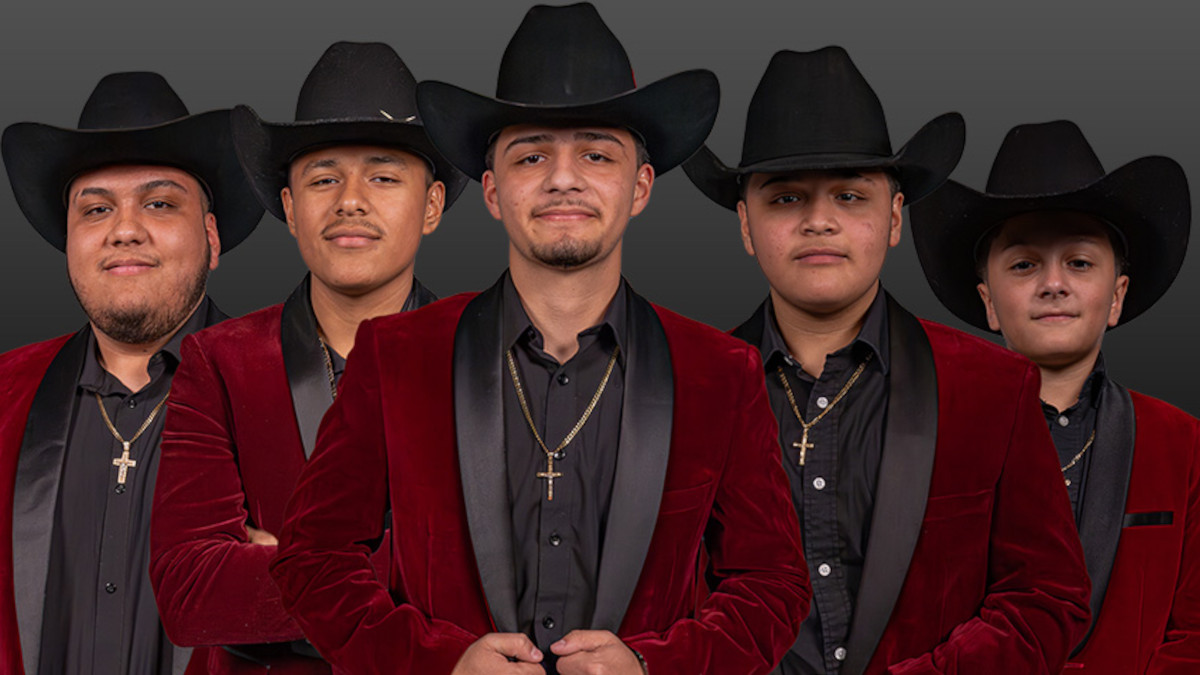 Conjunto Distinto Debuts ‘La Creación de Un Album’ Documentary, Showcasing 