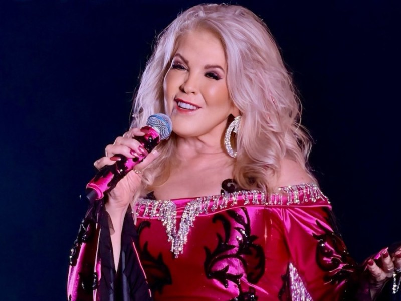 The Queen Reclaims Her Throne: Elsa Garcia Stuns at Tejano&nbsp;Fest
