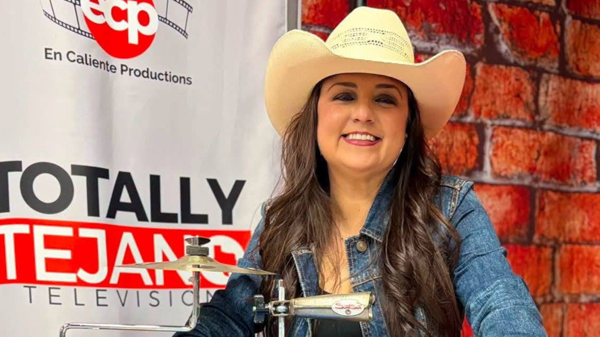 Shelly Lares honored with exhibit induction at Totally Tejano Hall of Fame 